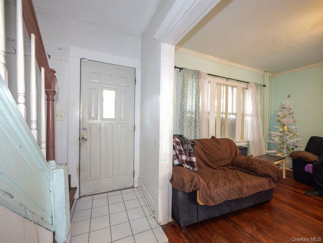 809 South Street, Newburgh, NY 12550