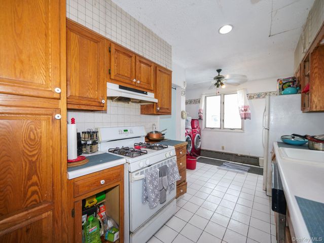 809 South Street, Newburgh, NY 12550