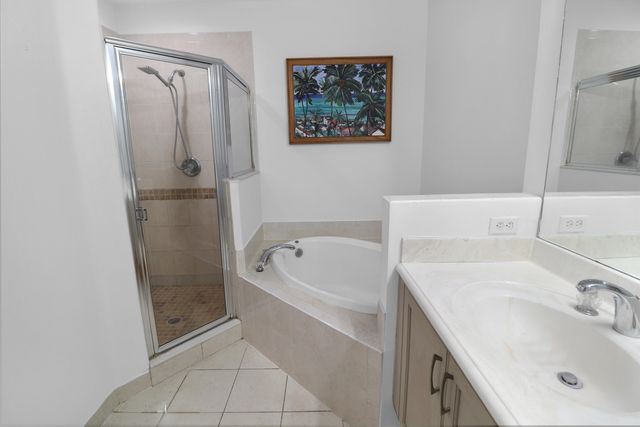 1033 NE 17th Way 1204, Fort Lauderdale, FL 33304