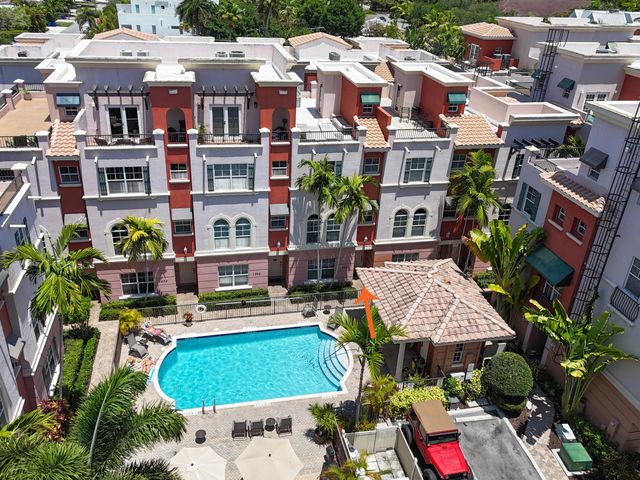1033 NE 17th Way 1204, Fort Lauderdale, FL 33304