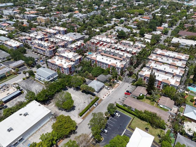1033 NE 17th Way 1204, Fort Lauderdale, FL 33304