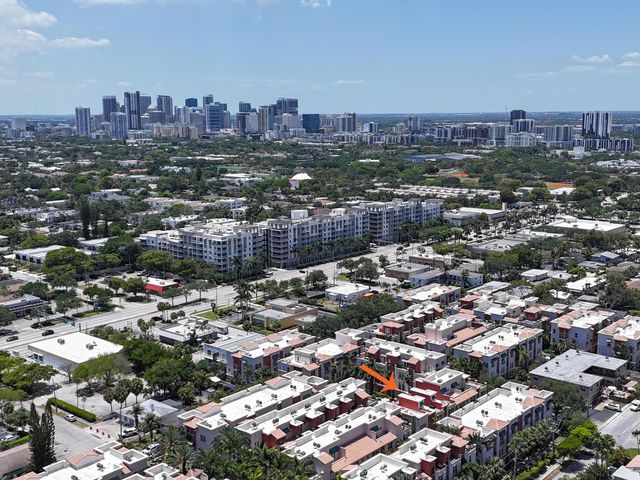 1033 NE 17th Way 1204, Fort Lauderdale, FL 33304
