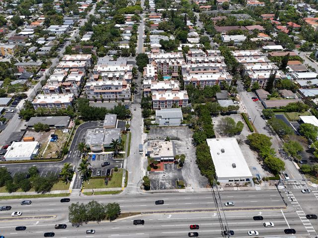 1033 NE 17th Way 1204, Fort Lauderdale, FL 33304