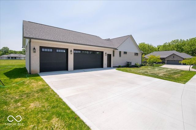 10586 Jacks Way, Indianapolis, IN 46234