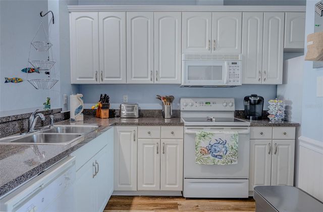 502 MAIN STREET 207, Horseshoe Beach, FL 32648