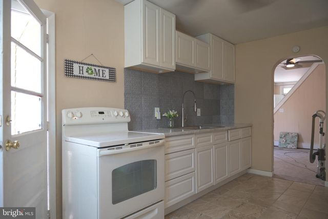 570 JEFFERSON AVE, Pottstown, PA 19464