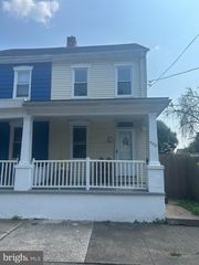 570 JEFFERSON AVE, Pottstown, PA 19464