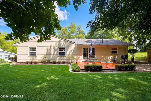 95 Idlebrook Lane, Aberdeen, NJ 07747