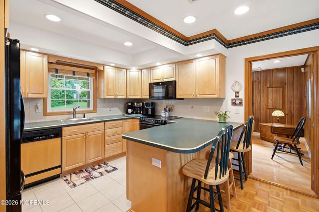 95 Idlebrook Lane, Aberdeen, NJ 07747