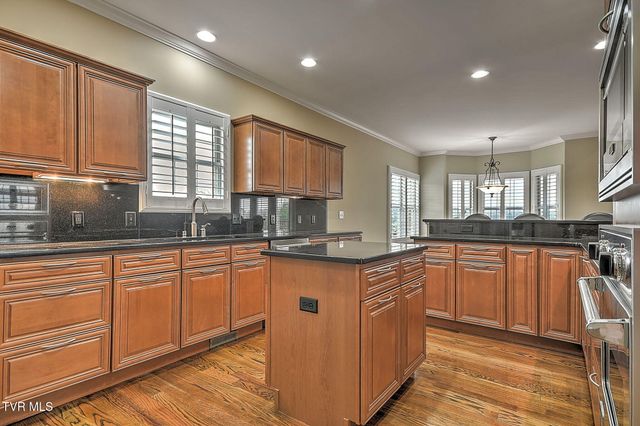 17 Cypress Ridge Court, Jonesborough, TN 37659