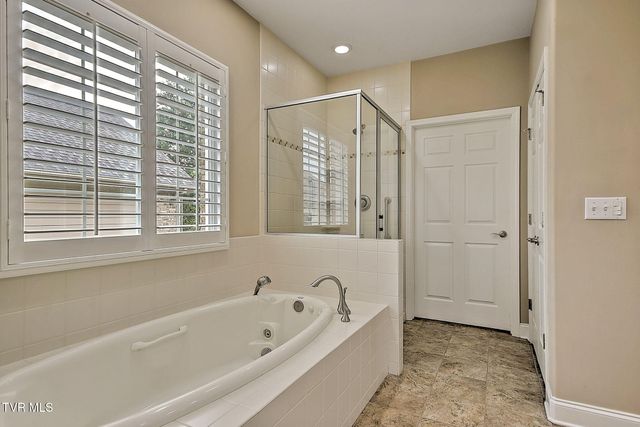 17 Cypress Ridge Court, Jonesborough, TN 37659