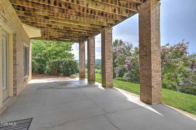 17 Cypress Ridge Court, Jonesborough, TN 37659