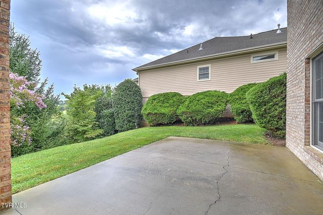 17 Cypress Ridge Court, Jonesborough, TN 37659