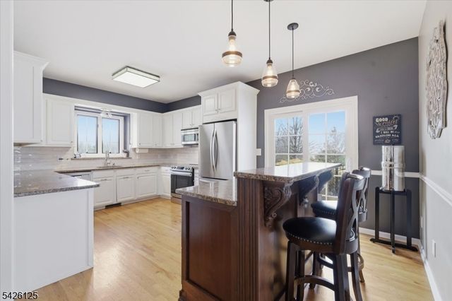 100 Distillery Rd, Readington Twp., NJ 08889