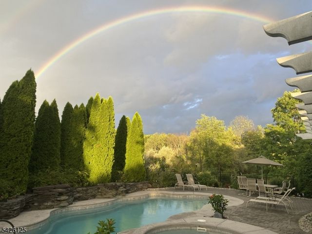 100 Distillery Rd, Readington Twp., NJ 08889
