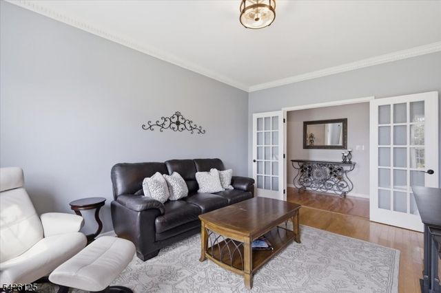 100 Distillery Rd, Readington Twp., NJ 08889