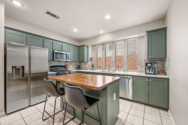 12033 Ringtail Drive, Fort Worth, TX 76244