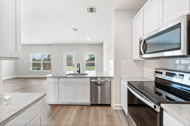 1013 Pecan Place, Hutchins, TX 75141