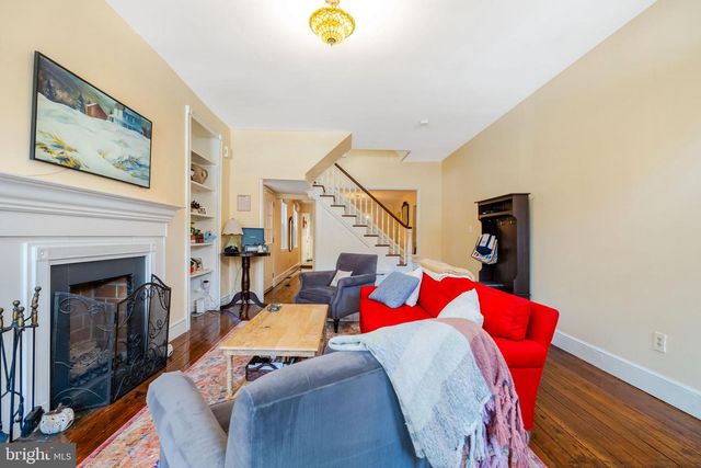 908 S FRONT ST, Philadelphia, PA 19147