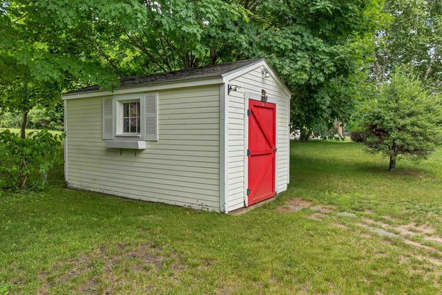 29 Hunt Avenue, Franklin, NH 03235