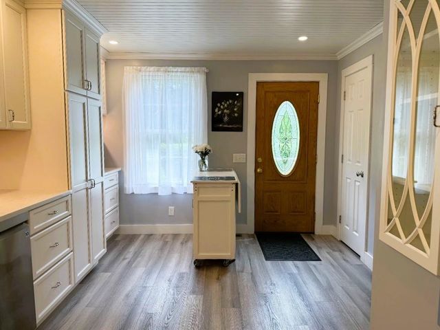 29 Hunt Avenue, Franklin, NH 03235