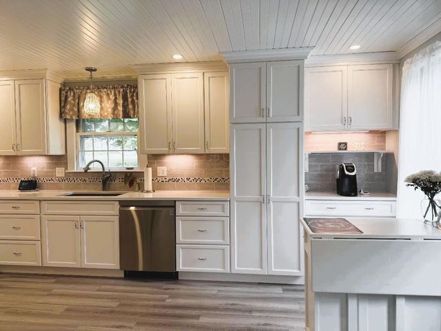 29 Hunt Avenue, Franklin, NH 03235