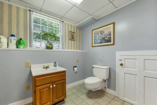 29 Hunt Avenue, Franklin, NH 03235