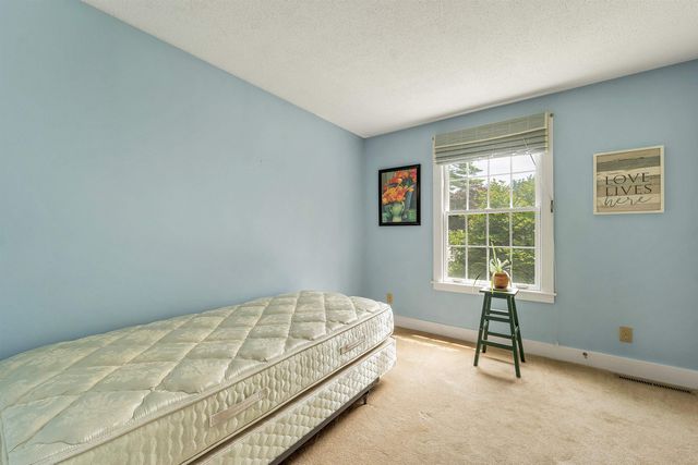 29 Hunt Avenue, Franklin, NH 03235