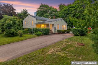 29 Hunt Avenue, Franklin, NH 03235