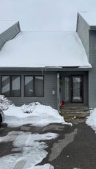 5 Tsienneto Rd Unit 136, Derry, NH 03038