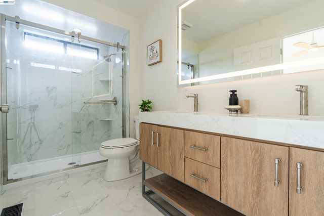 1057 Topsail Drive, Vallejo, CA 94591