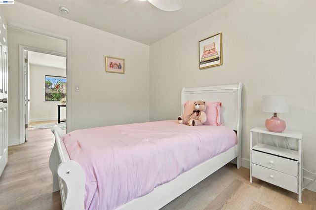 1057 Topsail Drive, Vallejo, CA 94591