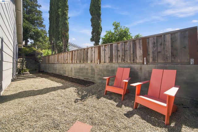 1057 Topsail Drive, Vallejo, CA 94591