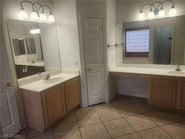 5599 River Highlands Place, Las Vegas, NV 89122