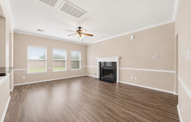 3821 Houston Lake Drive, Pearland, TX 77581