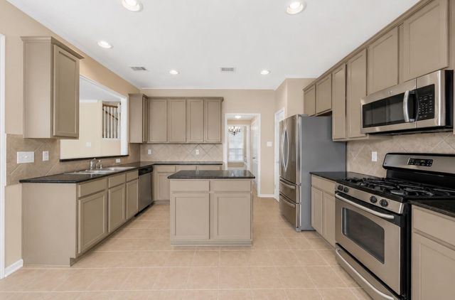 3821 Houston Lake Drive, Pearland, TX 77581