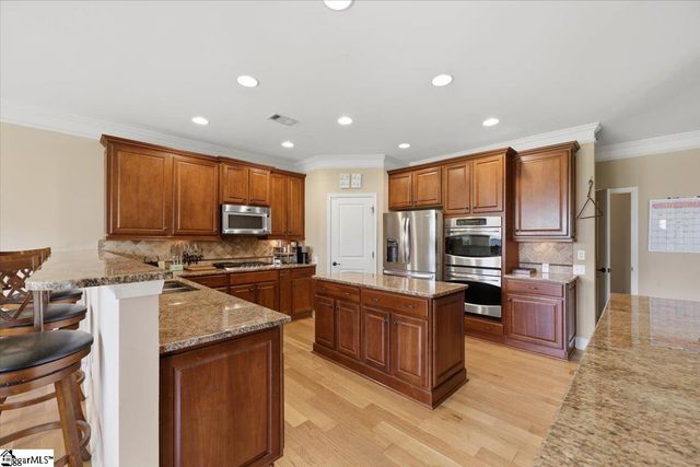 5 Blacksburg Court, Simpsonville, SC 29681