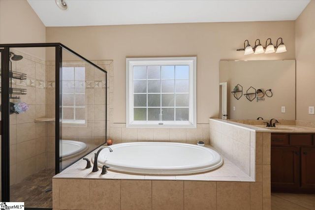 5 Blacksburg Court, Simpsonville, SC 29681