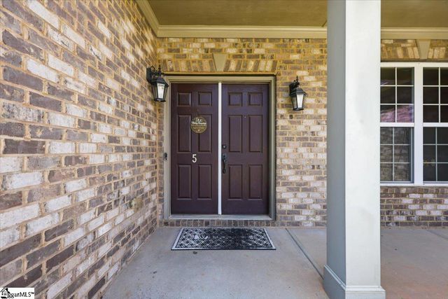 5 Blacksburg Court, Simpsonville, SC 29681
