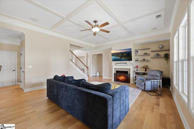 5 Blacksburg Court, Simpsonville, SC 29681