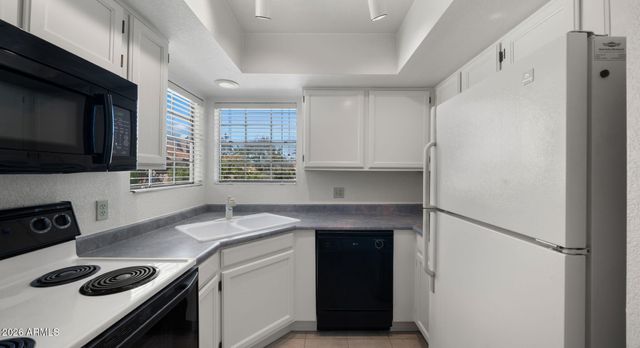 5950 N 78TH Street 242, Scottsdale, AZ 85250