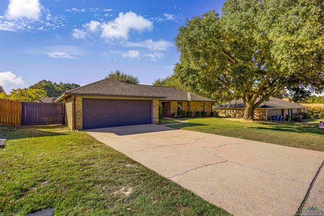 1611 Shady Creek Circle, Henderson, TX 75652