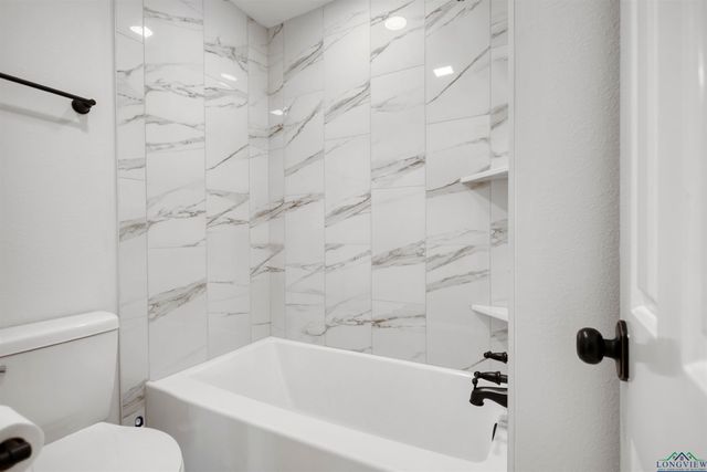 1611 Shady Creek Circle, Henderson, TX 75652