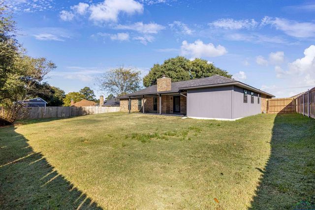 1611 Shady Creek Circle, Henderson, TX 75652