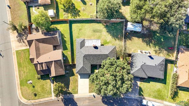 1611 Shady Creek Circle, Henderson, TX 75652