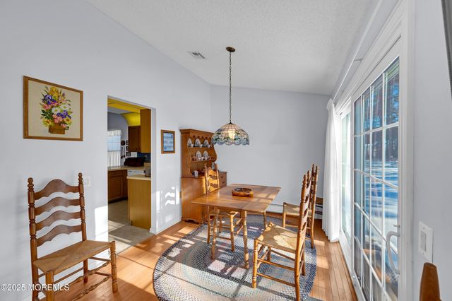 9 E Westgate Court, Toms River, NJ 08757