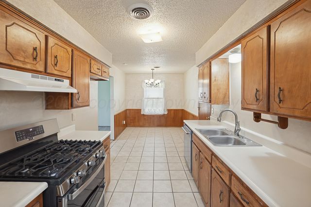 5102 RAINDROP Lane, Amarillo, TX 79110