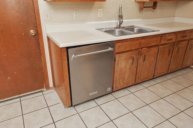 5102 RAINDROP Lane, Amarillo, TX 79110