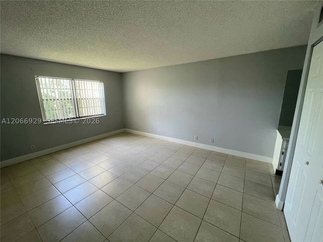 9273 SW 8th St 220, Boca Raton, FL 33428