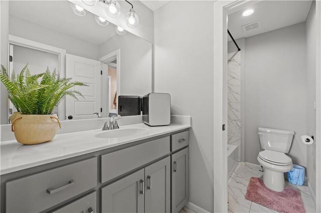 15809 El Monte Street, Overland Park, KS 66224